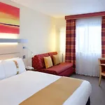 Holiday Inn Express - Aberdeen Bridge of Don
