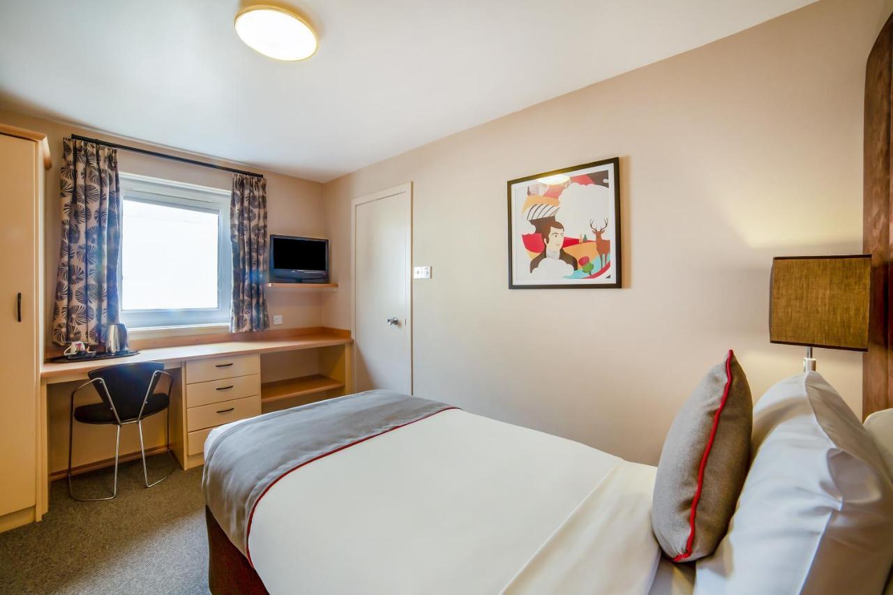 Hotel Brentwood Centre 3*