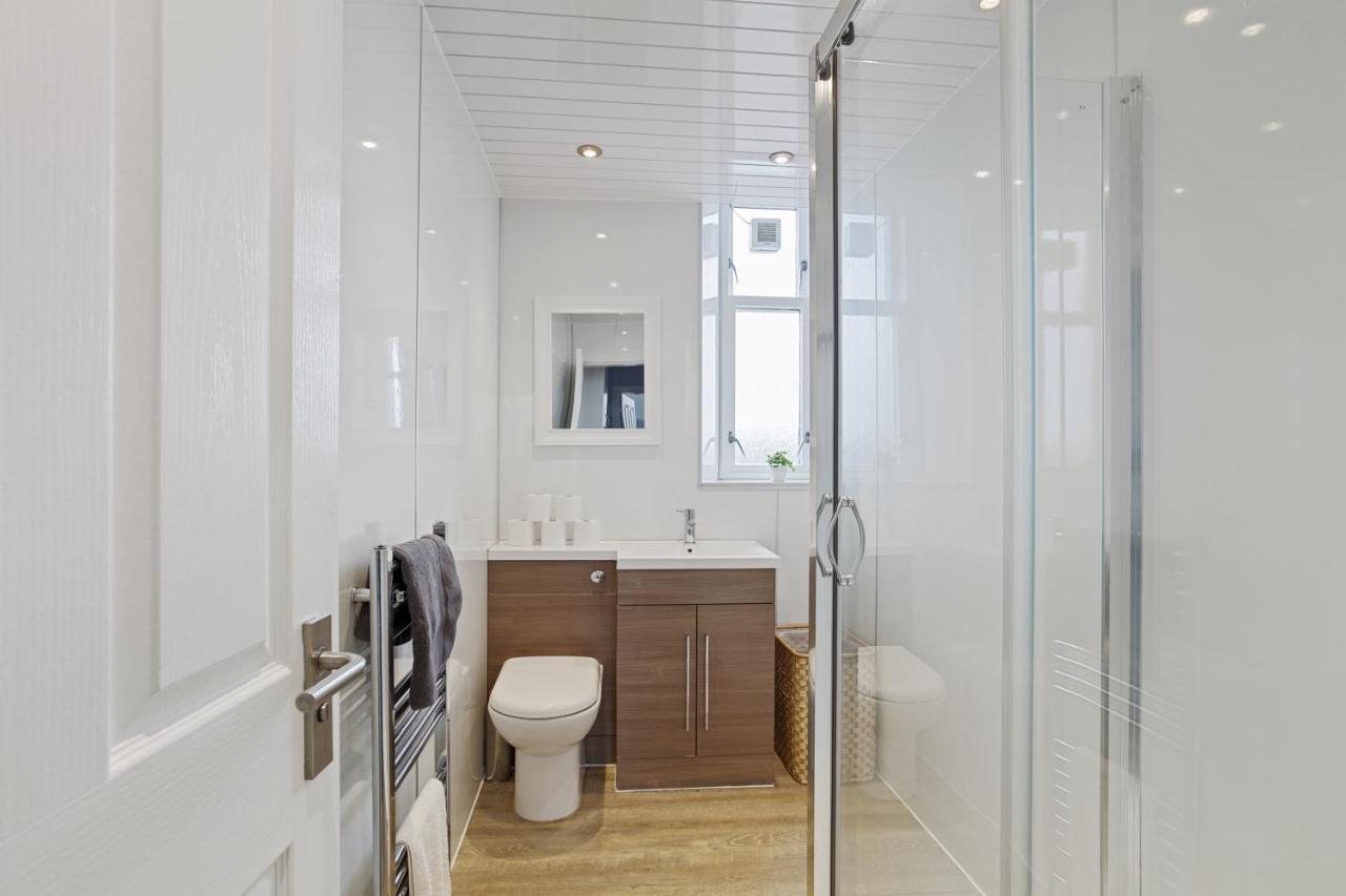 Lovely 3 Bedroom In Centre * Aberdeen