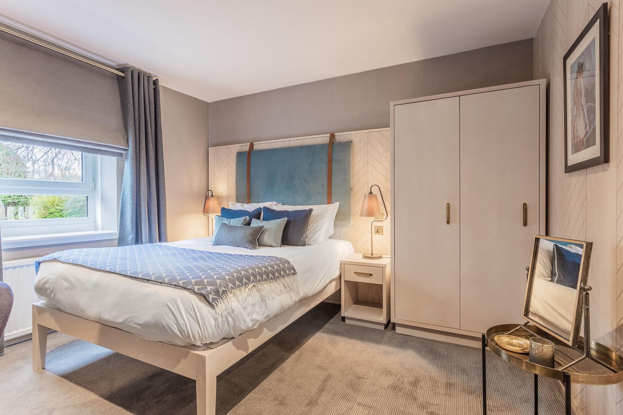 Palm Court Hotel 4*