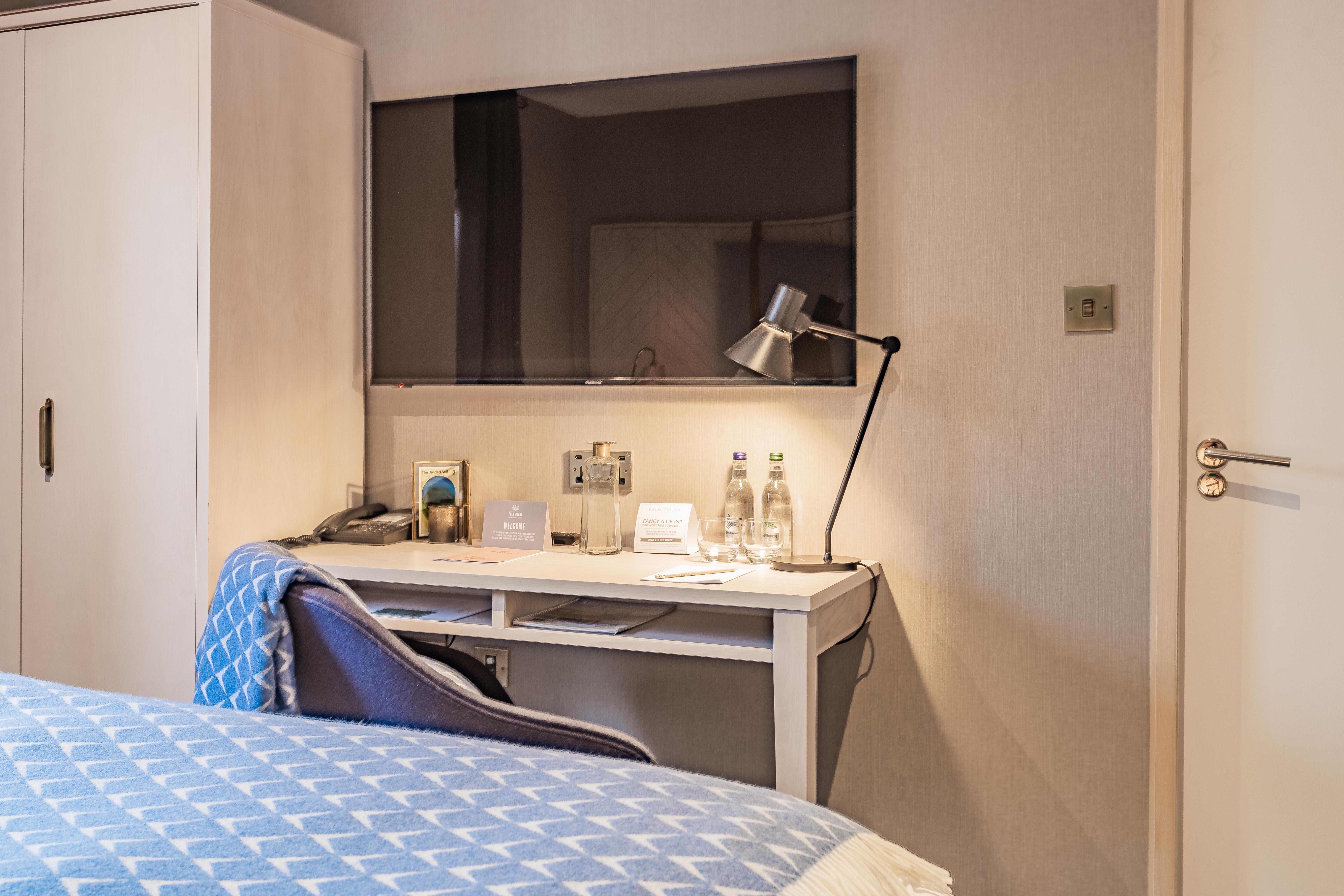Palm Court Hotel 4*