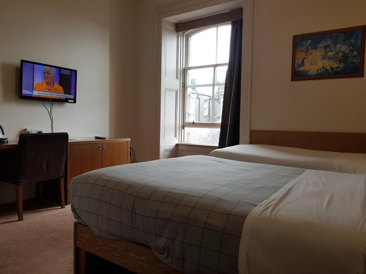 House Hotel