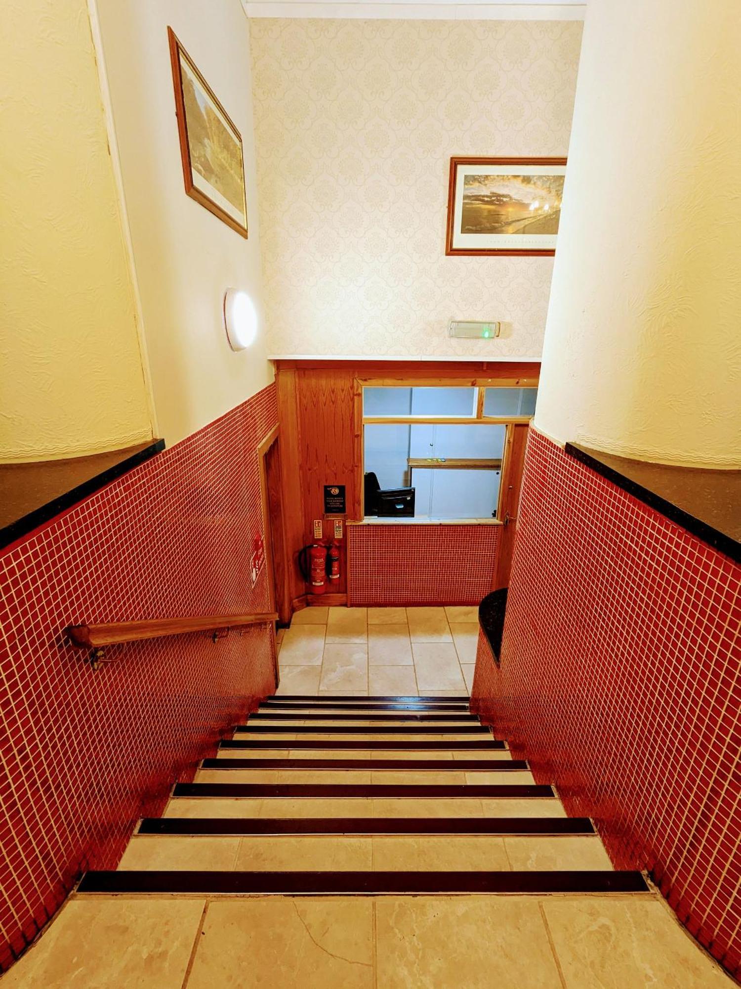 House 3*