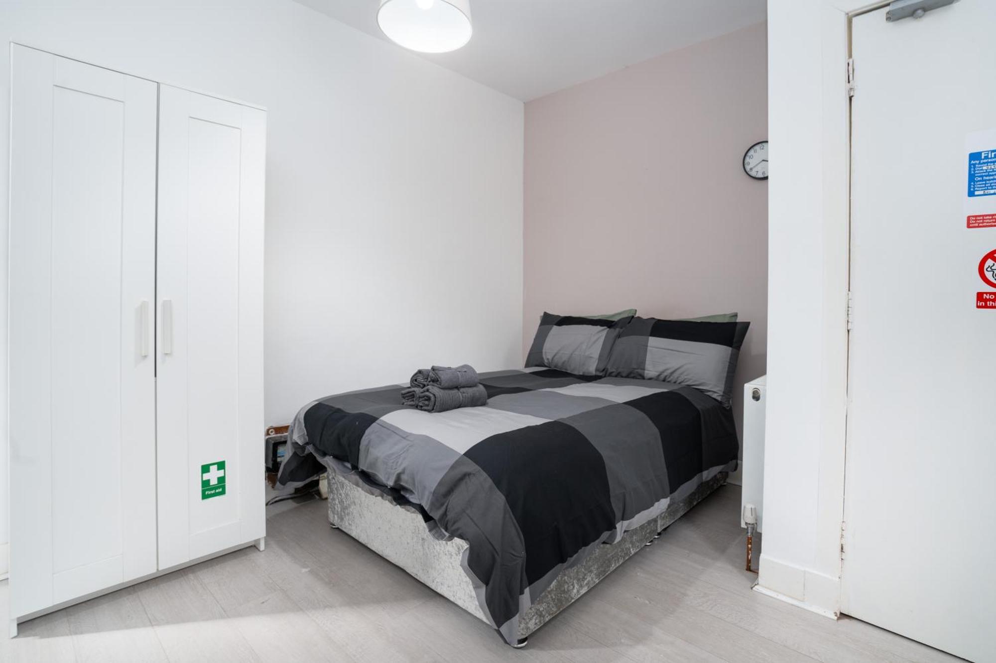 Cosy Fully Equipped 4, Close To Apartment *