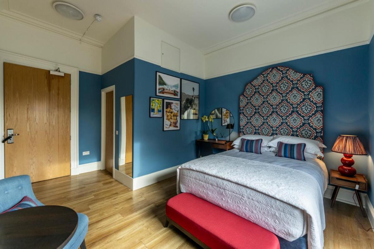 Hotel 8qr *