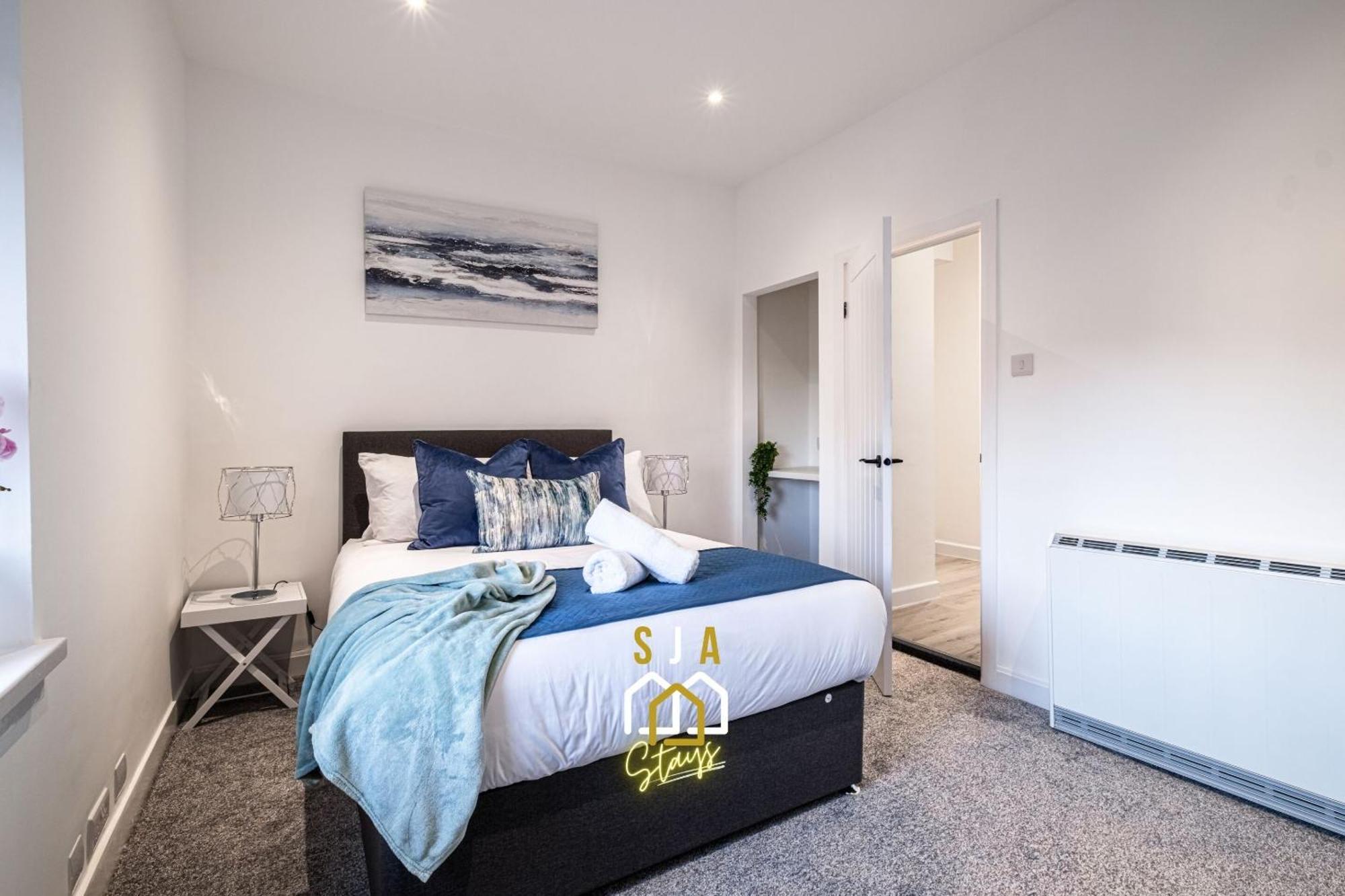 Holburn Hideaway - Sja - Modern 2 Bed Apartment Aberdeen