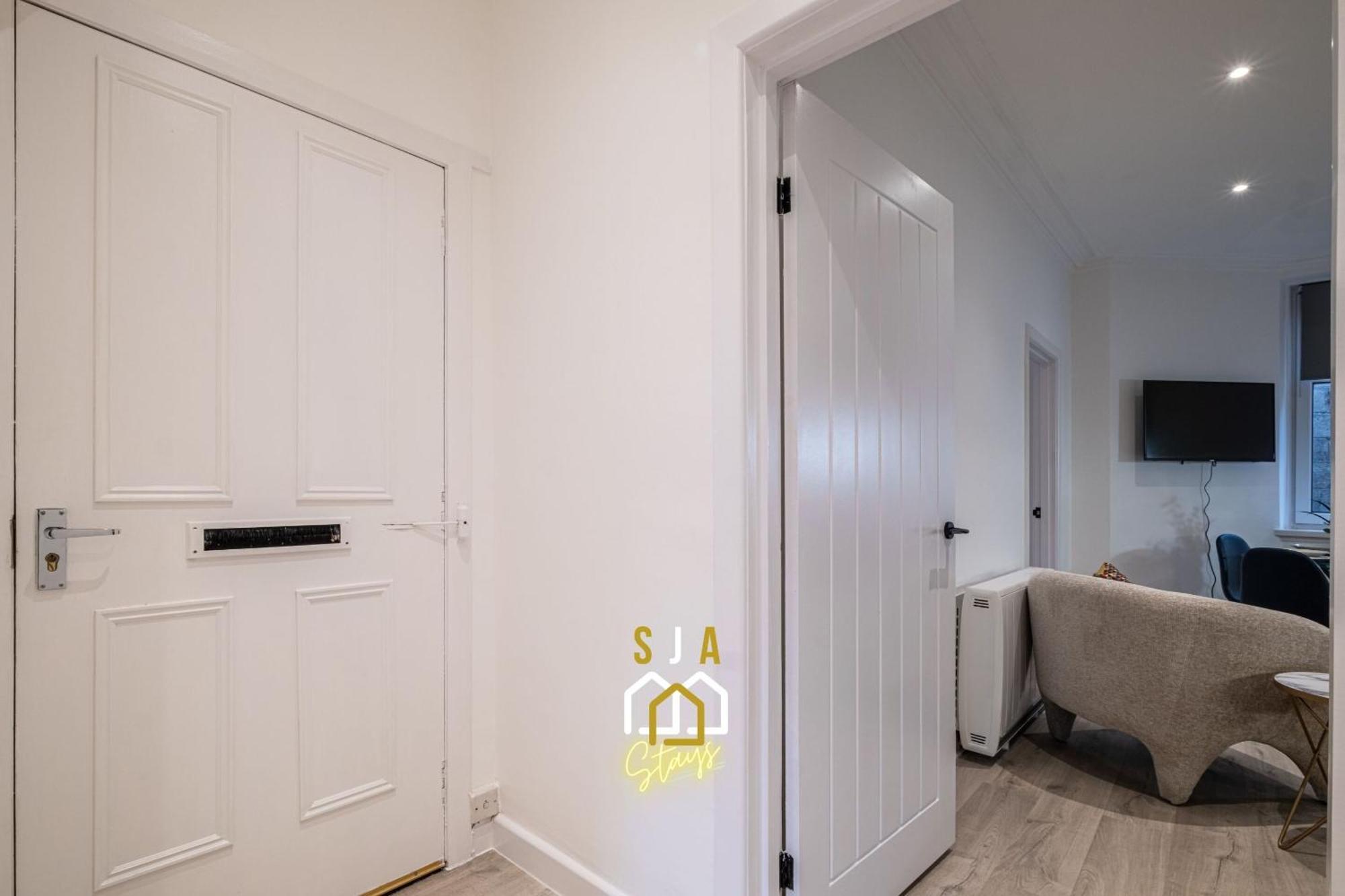 Apartment Holburn Hideaway - Sja - Modern 2 Bed
