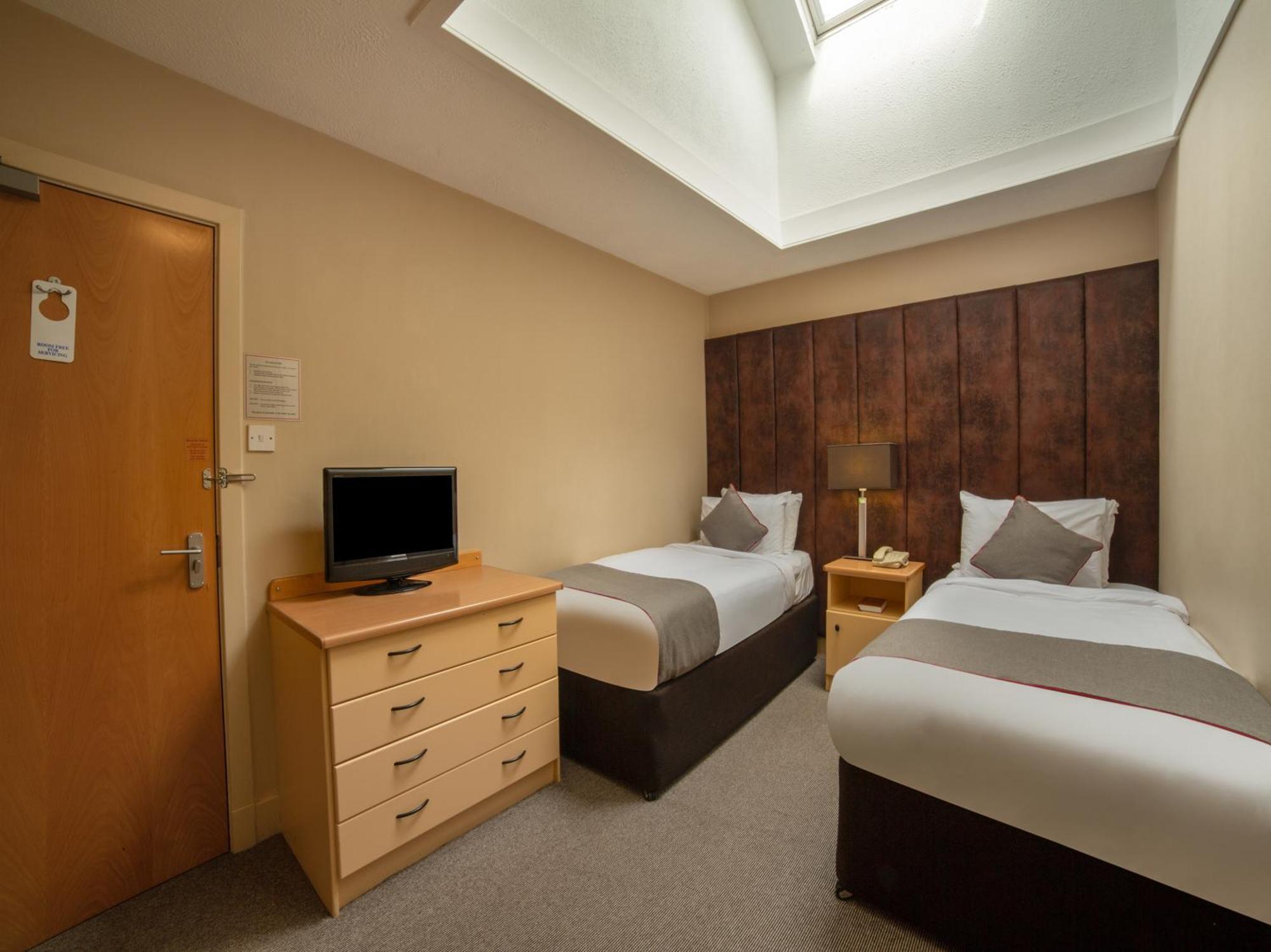 Brentwood Centre Hotel
