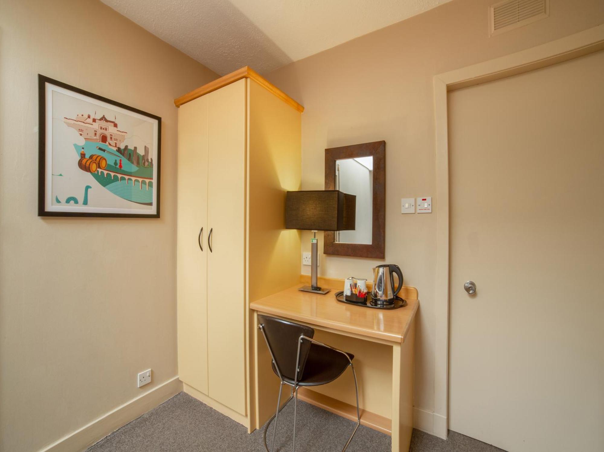 Brentwood Centre Hotel