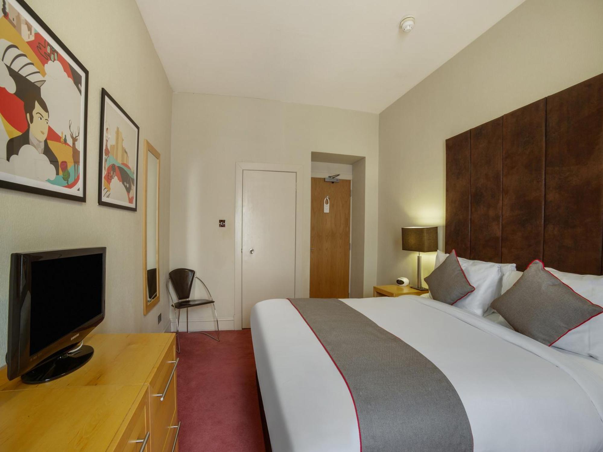 Brentwood Centre Hotel 3*