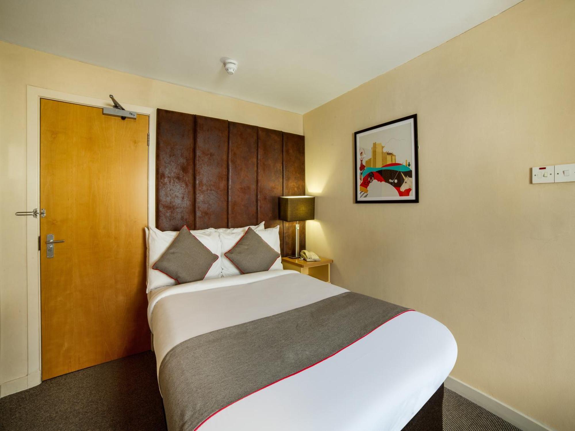 Brentwood Centre Hotel