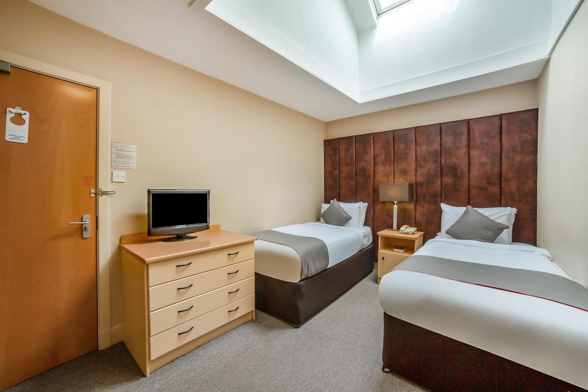 Hotel Brentwood Centre