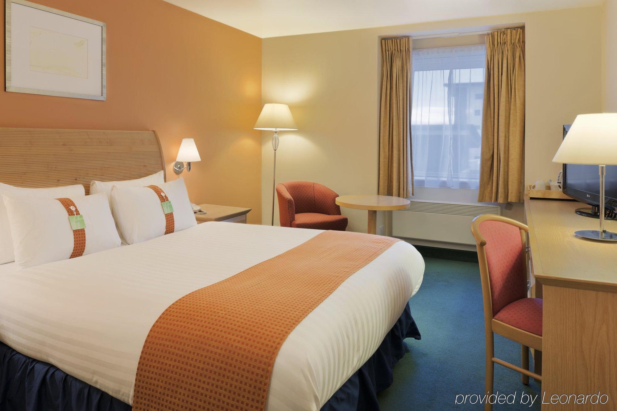 Express - Bridge Of Don Hotel Aberdeen