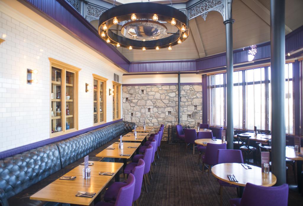 Palm Court Hotel Aberdeen