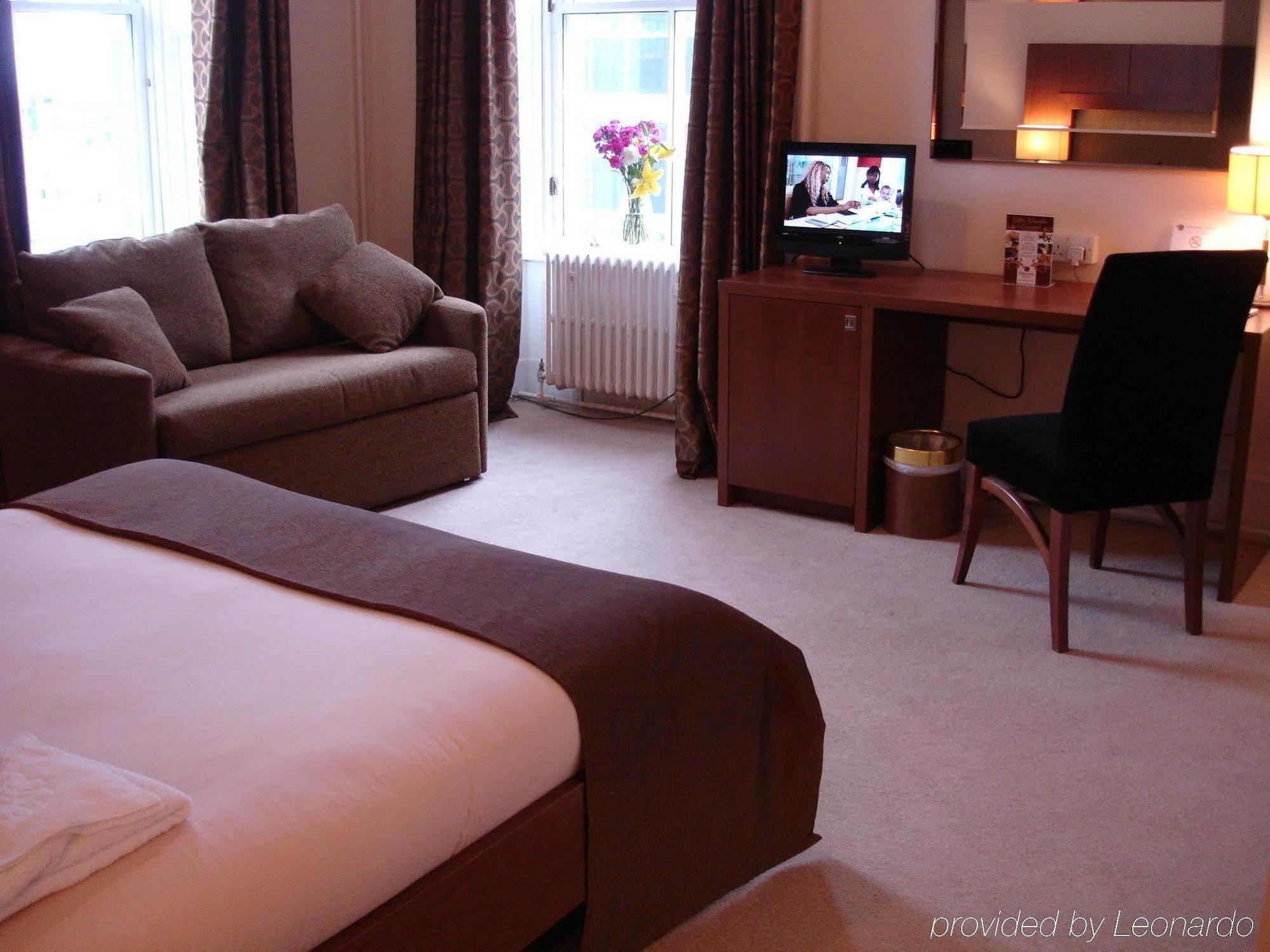 House Hotel