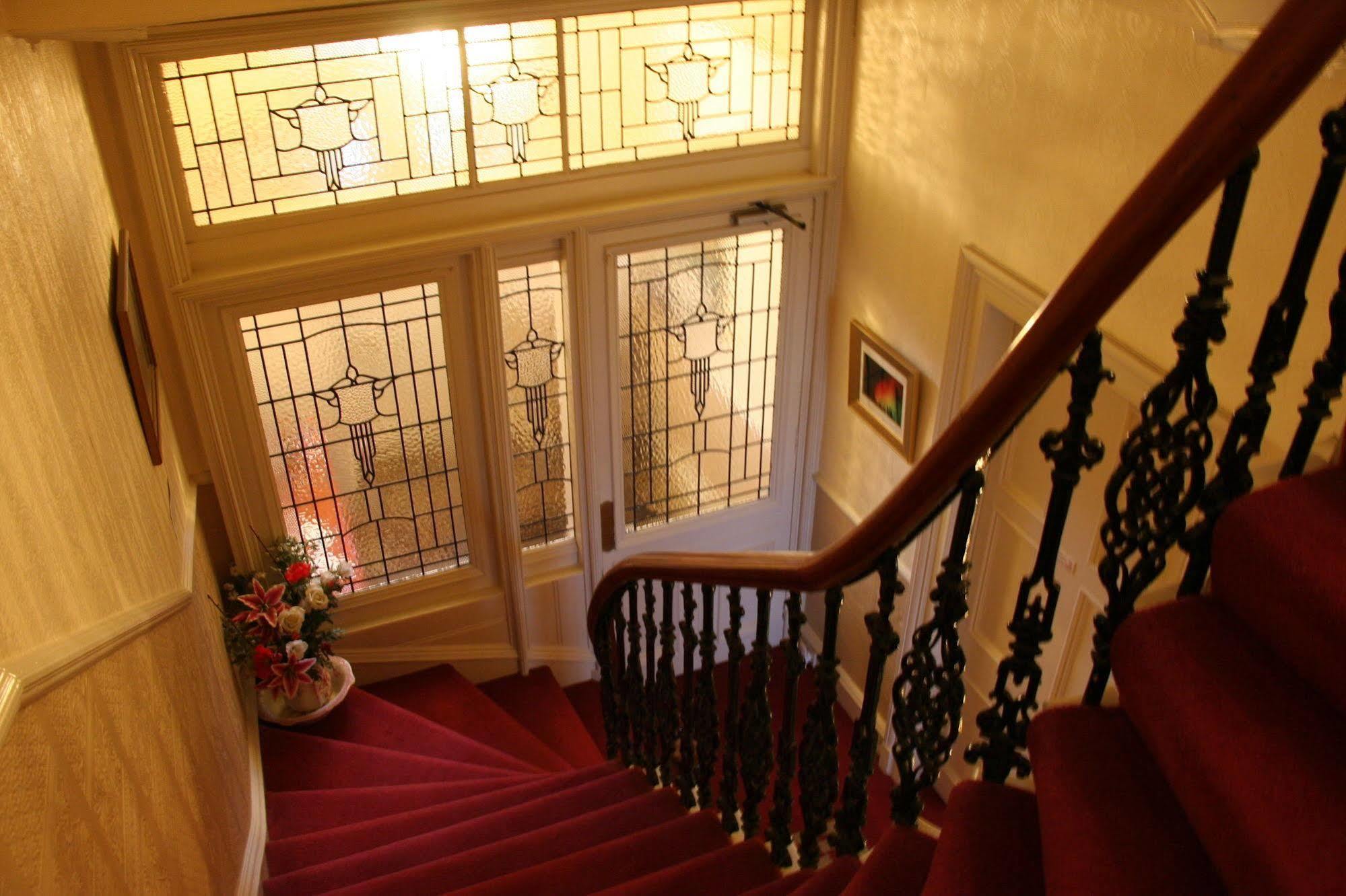 Aurora Guest house 4*