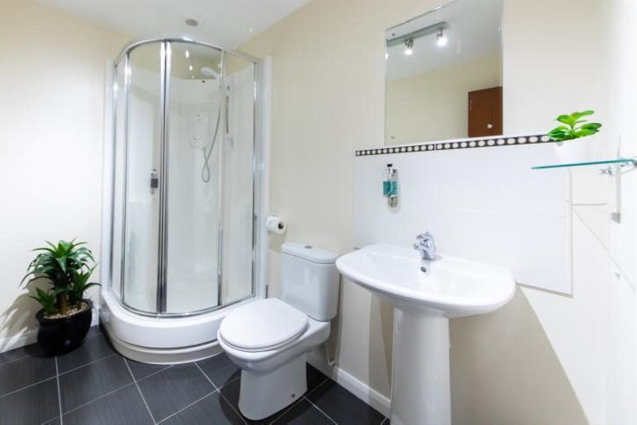 The Spires Serviced Apartment *