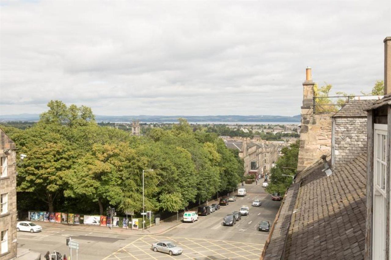 The Spires Serviced Apartment *