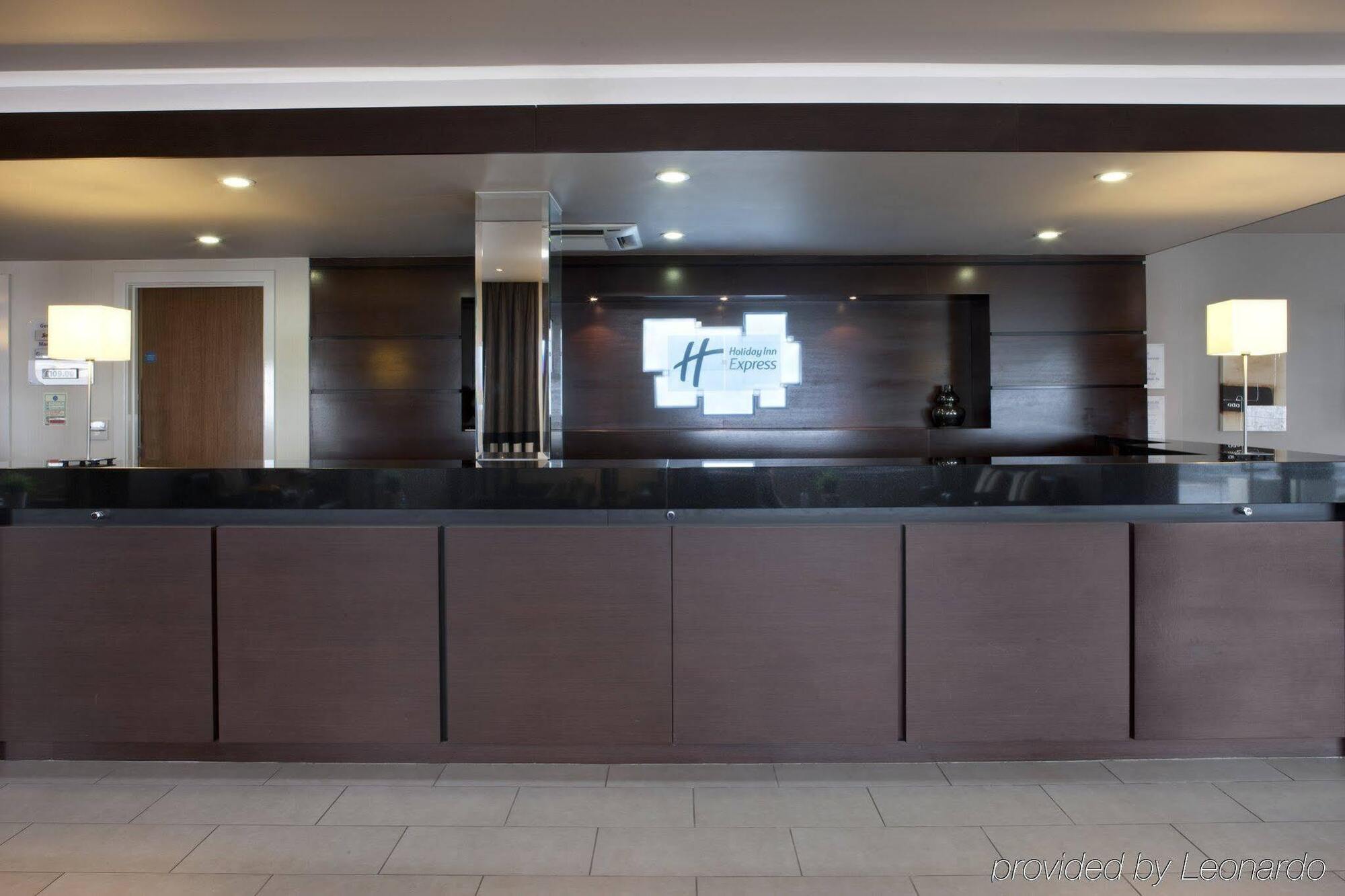 Express - Bridge Of Don Hotel 3*