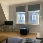 Rennies Court