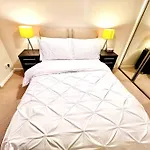 Stylish North Spring Exec One Bedroom Apartment