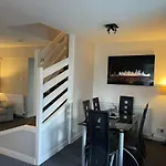 Rural Chapel Cottage Near Airport Bar & Hot Tub