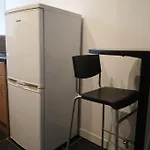 Stylish One Bed Flat With Private Parking