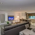 West End Apartments