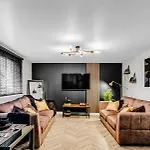 Freeparking-City Centre-Comfy-No Lez Zone-High Spec