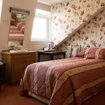 Roselea House