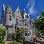 Atholl Hotel