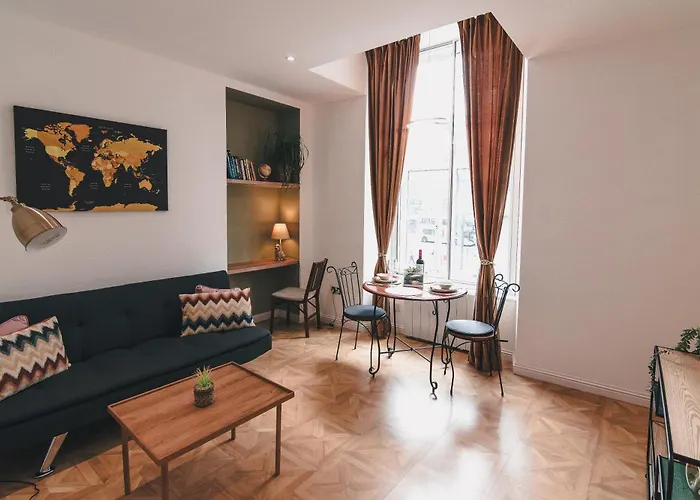 Modern Apartment In Aberdeen City Centre, Guild Street, Free Wifi