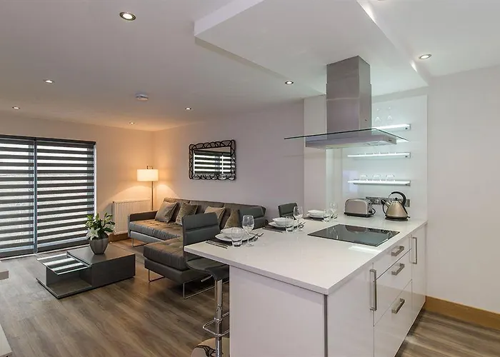 West End Apartments