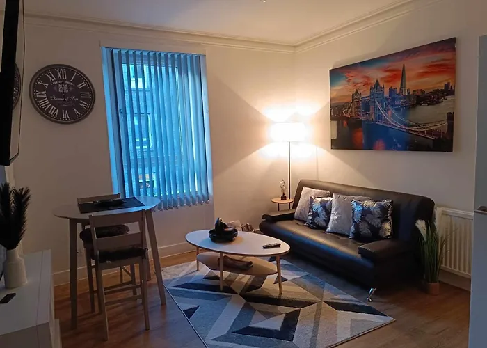 Urquhart Road 40 A Flat 1