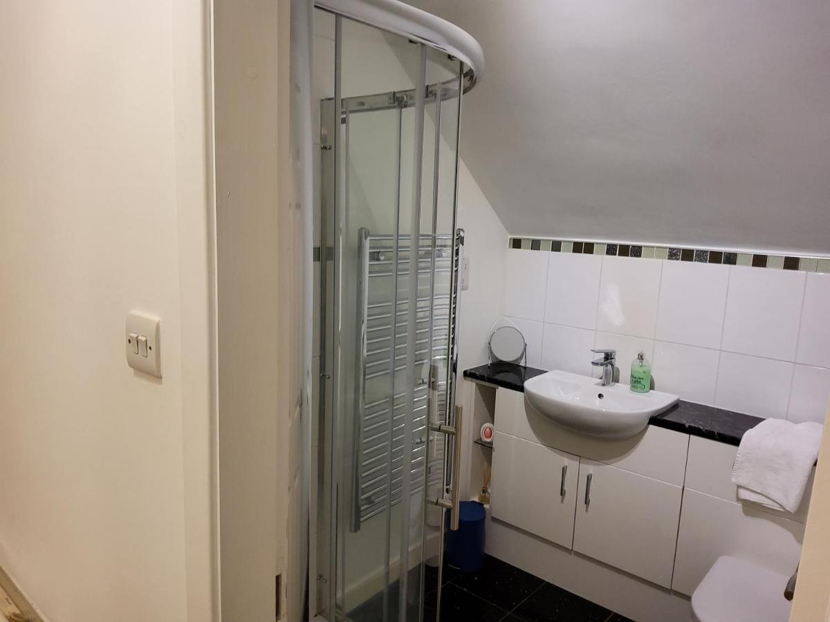 2 Bedroom At Sensational Serviced - Clifton Road