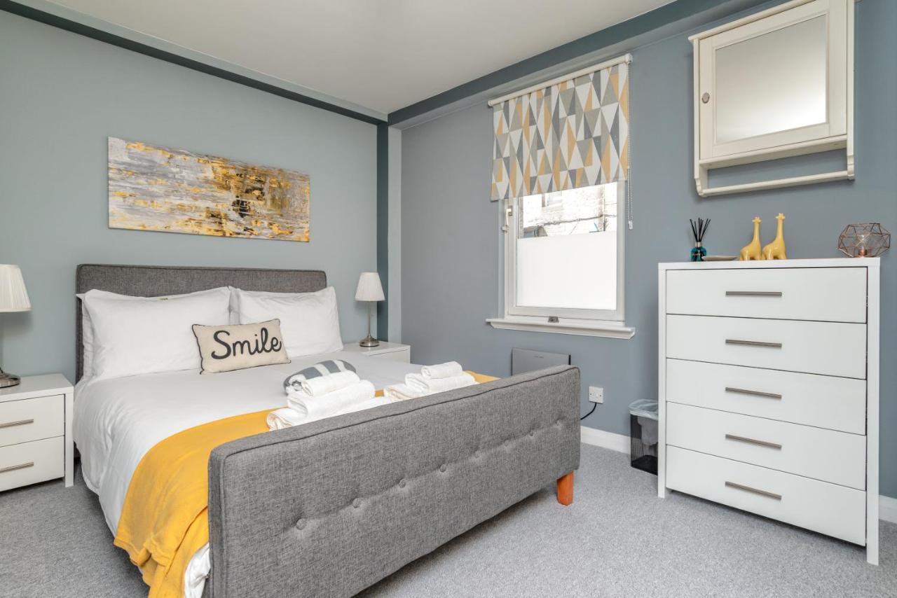 Historic Location, Private Parking, Ground Floor Luxury Flat Apartment