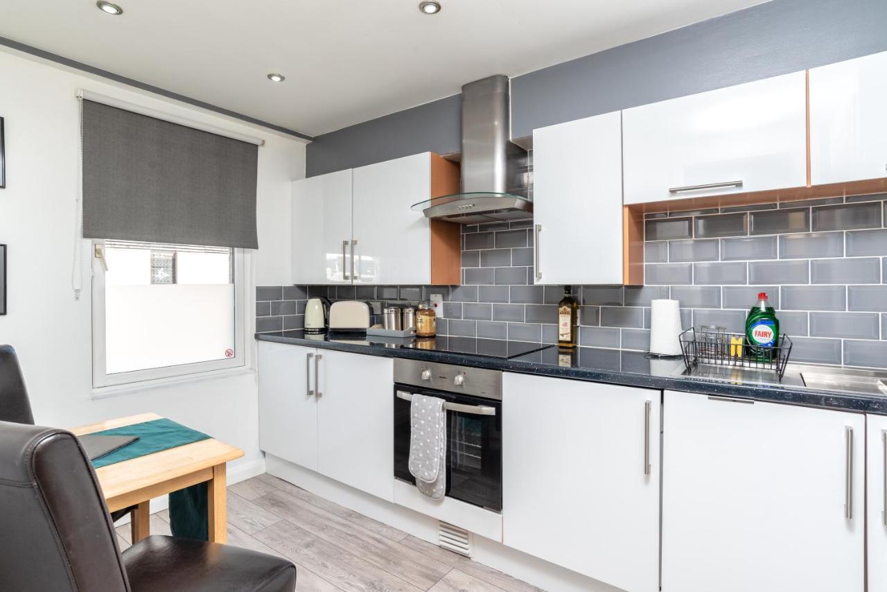 Historic Location, Private Parking, Ground Floor Luxury Flat * Aberdeen