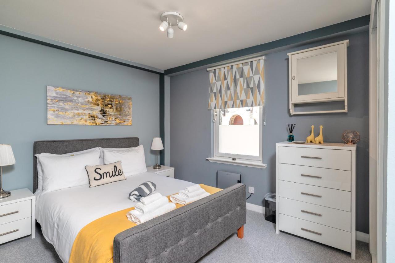 Historic Location, Private Parking, Ground Floor Luxury Flat Apartment *
