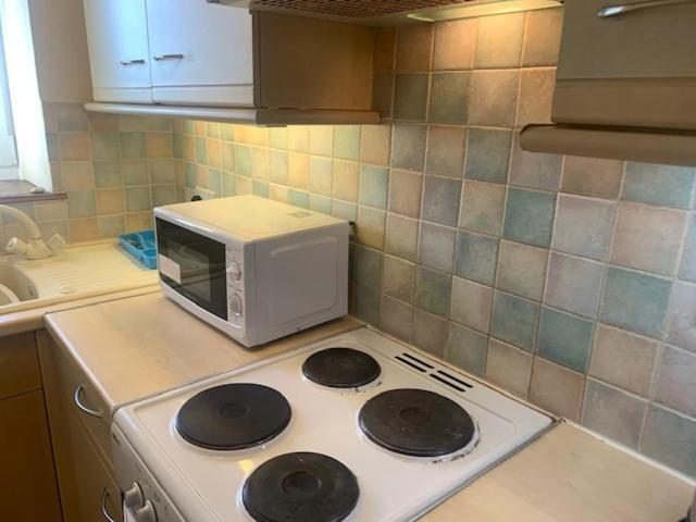 223 Rosemount Place * Aberdeen