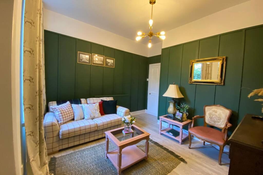 Apartment Old Gem Flat