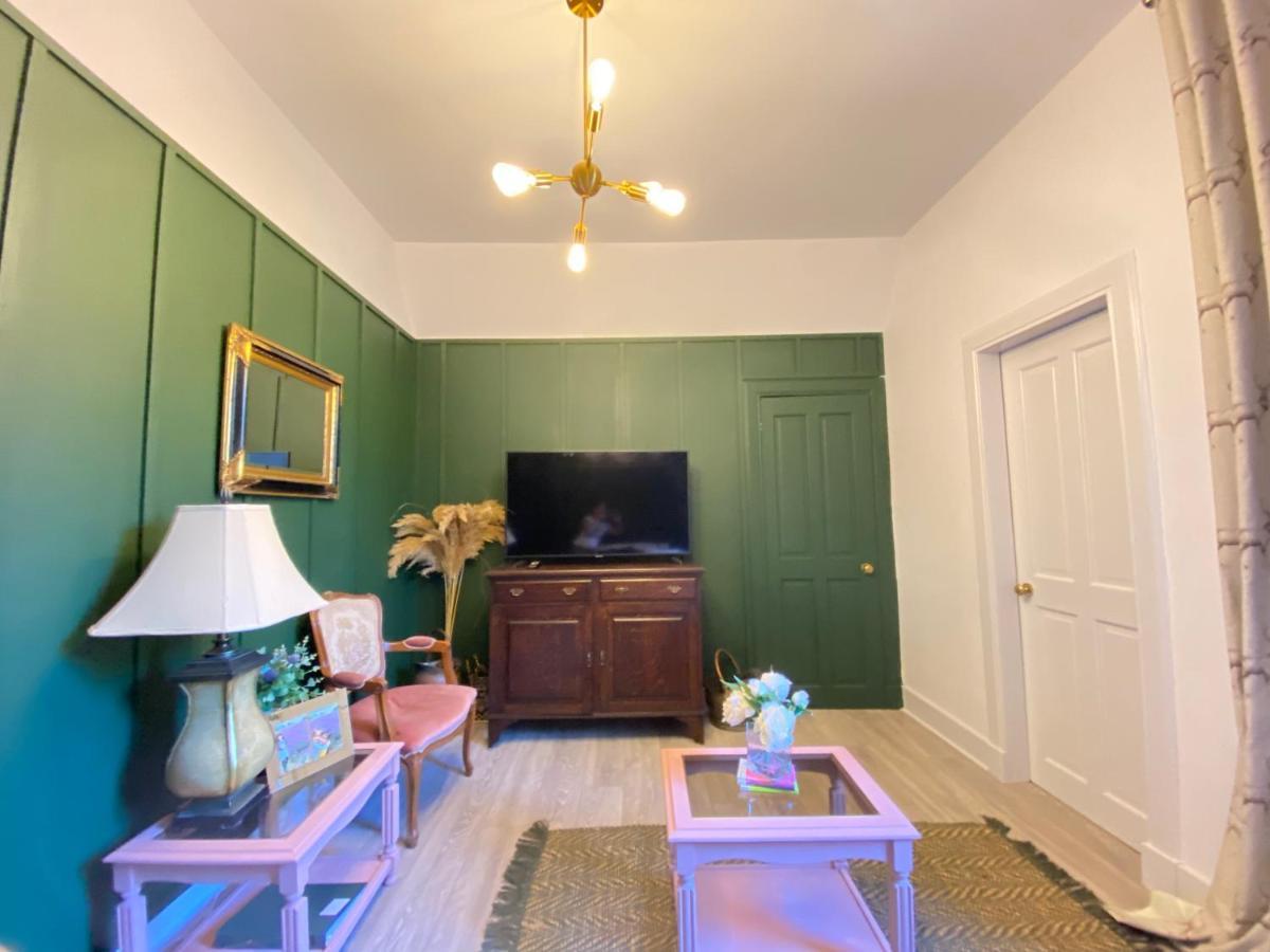 Old Gem Flat Apartment