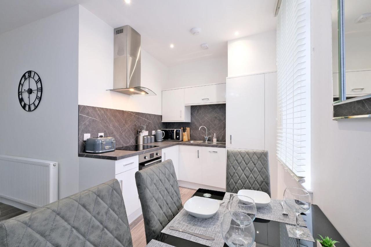 5* Luxury 1 Bedroom In Centre *