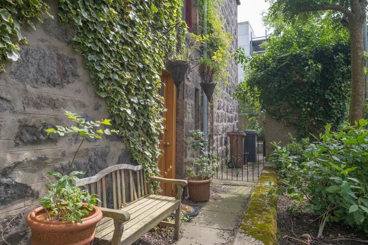 5* Luxury 1 Bedroom In Centre *