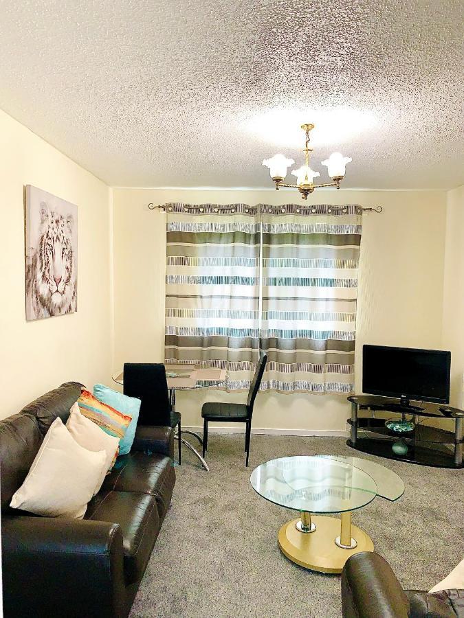 Executive Quiet Home-office Combo Apartment *