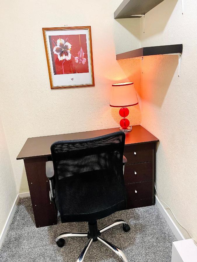 Executive Quiet Home-office Combo Apartment