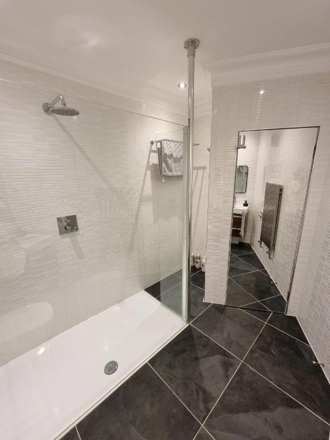 Luxury 2 Bedroom Centre With Panoramic Views And High Ceilings Apartment Aberdeen