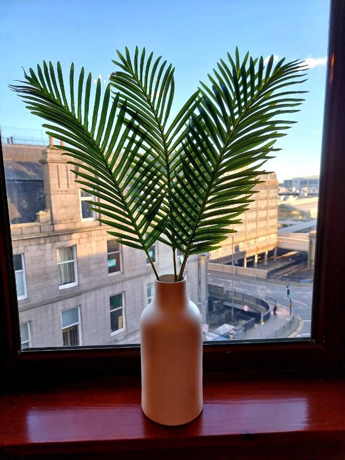 Luxury 2 Bedroom Centre With Panoramic Views And High Ceilings Apartment Aberdeen