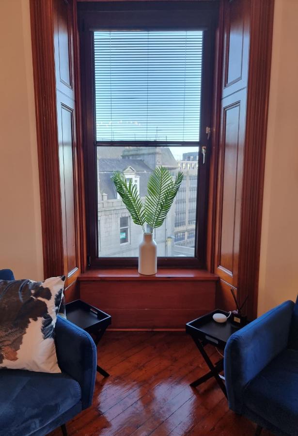 Luxury 2 Bedroom Centre With Panoramic Views And High Ceilings * Aberdeen