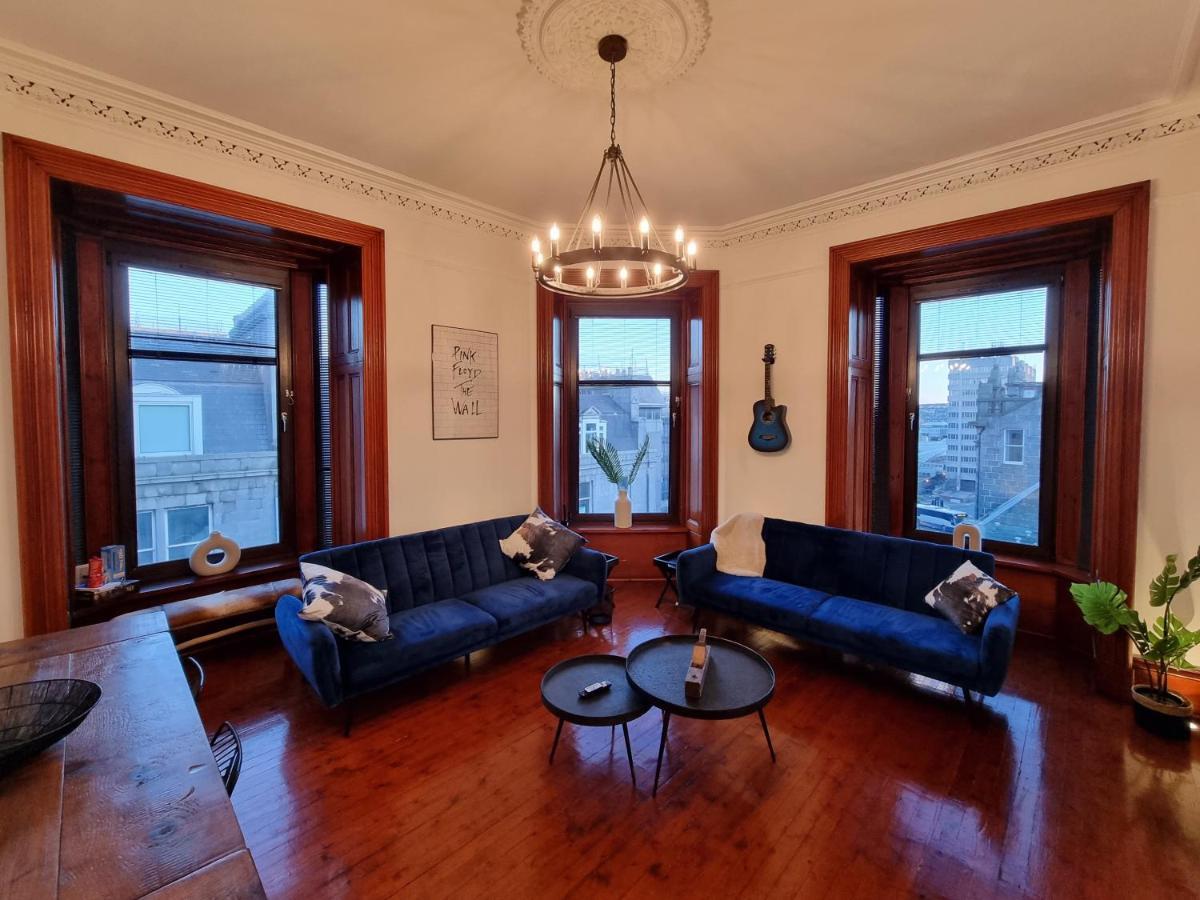 Luxury 2 Bedroom Centre With Panoramic Views And High Ceilings Apartment Aberdeen
