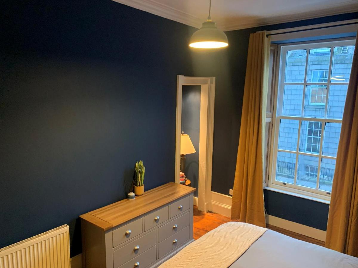 Spacious 1-bed Centre In *